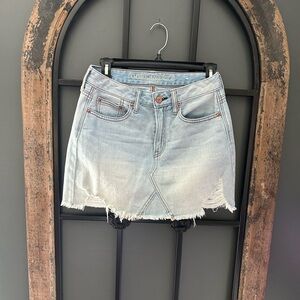 American Eagle Outfitters Light Blue Denim Jeans